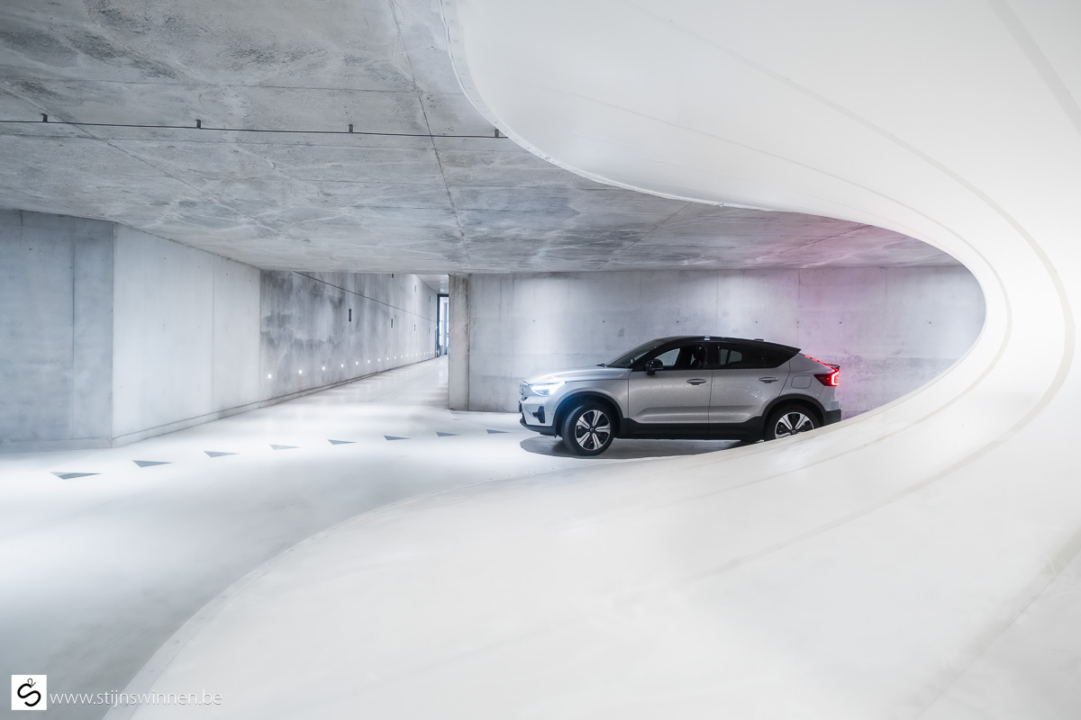 Volvo C40 Recharge in ondergrondse parking